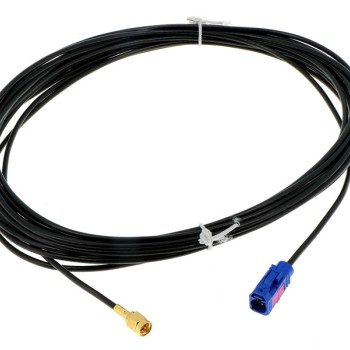 Antennenkabel Verlängerung FAKRA (F) Code C Signalblau auf SMA (M) 700cm