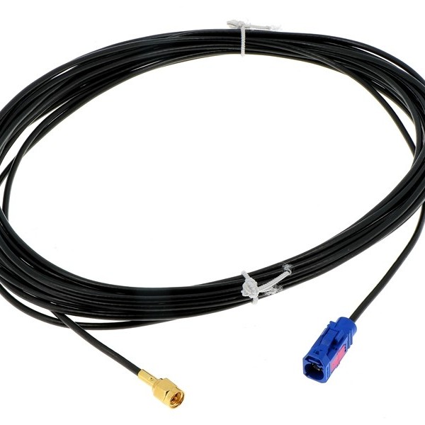 Antennenkabel Verlängerung FAKRA (F) Code C Signalblau auf SMA (M) 700cm