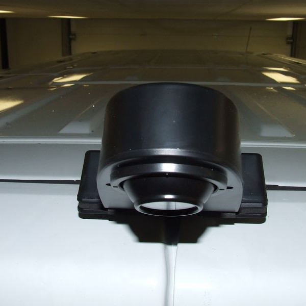 Halterplatte für CAM-x-AE90-VB an Movano und Master