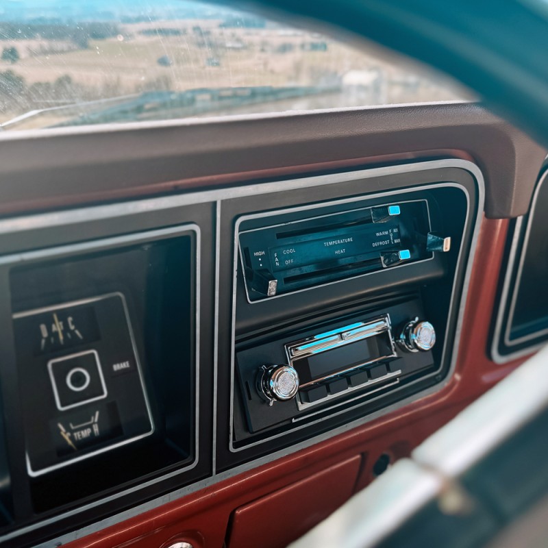 RETROSOUND DAB+ Autoradio im Design Liberty