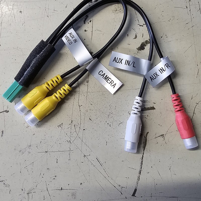 Zenec ZE-NC2010 Anschlusskabel AV/RFK Eingang