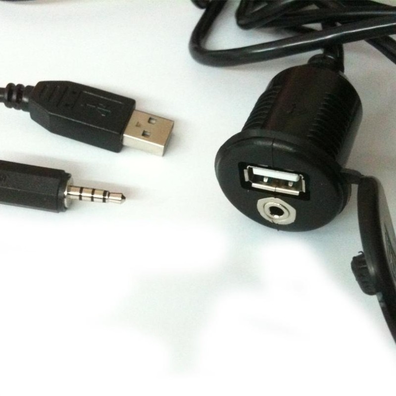 USB- AUX-EINGANG  KABELLÄNGE 1M