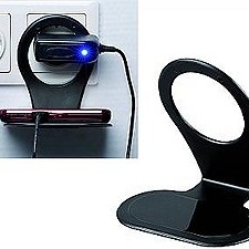 HANDY-HALTERUNG FÜR DIE STECKDOSE