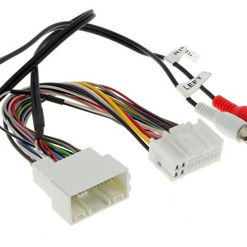 AUX IN Adapter T-Kabel HYUNDAI KIA ab Bj. 2010 auf Cinch