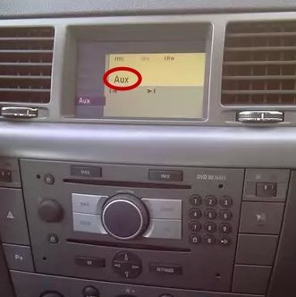 AUX-Adapter 3,5mm Klinke für Opel Radio CD30 MP3, CDC40, DC70 NAVI & DVD90 NAVI