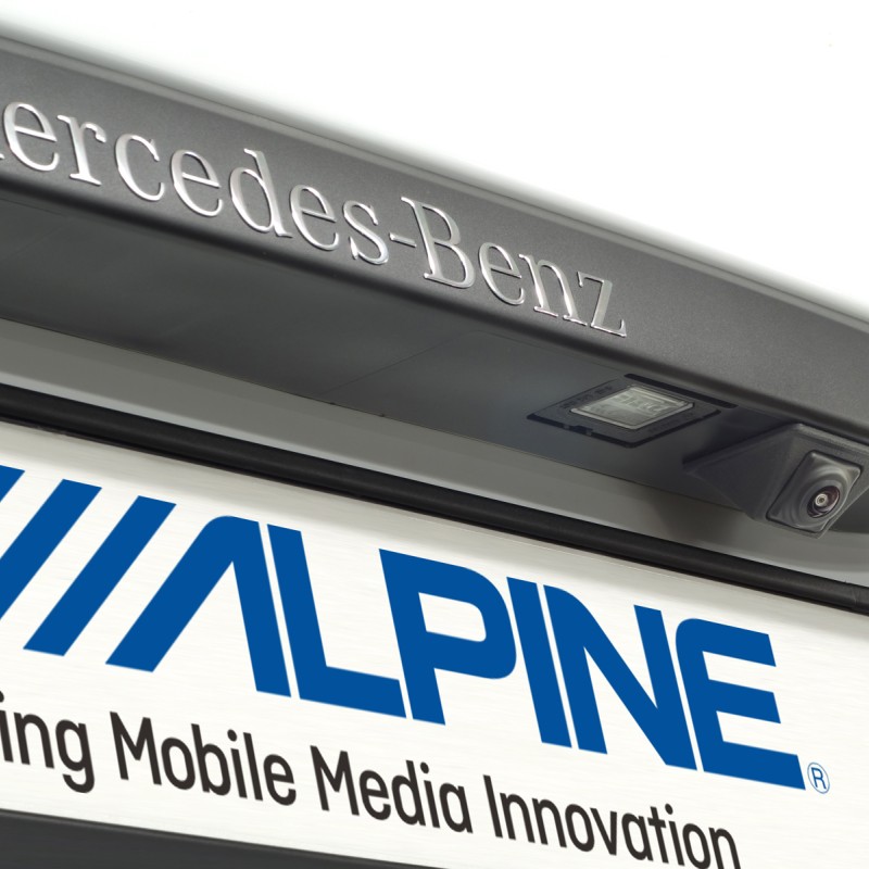 Alpine Rückfahrkamera-Einbau Kit für Mercedes Vito (V447)