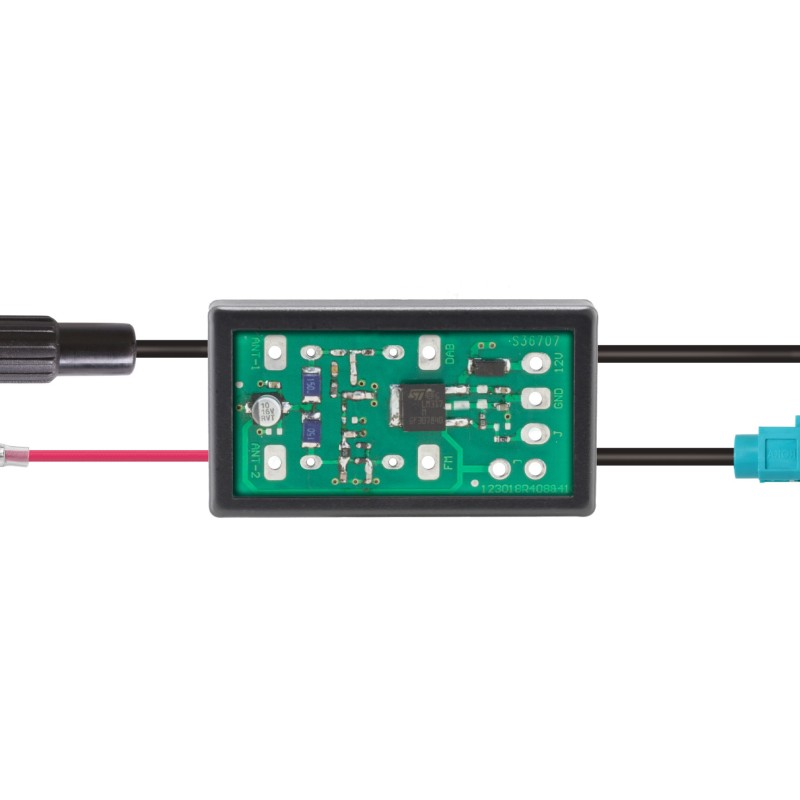 Aktiver Antennensignal-Verteiler zwischen AM/FM und DAB+