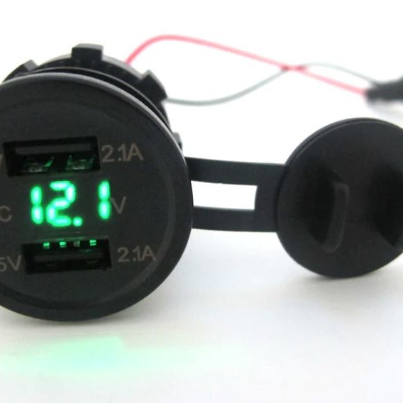 USB Ladeadapter 12V/24V 2 X 5V 2.1A zur Installation / Grün