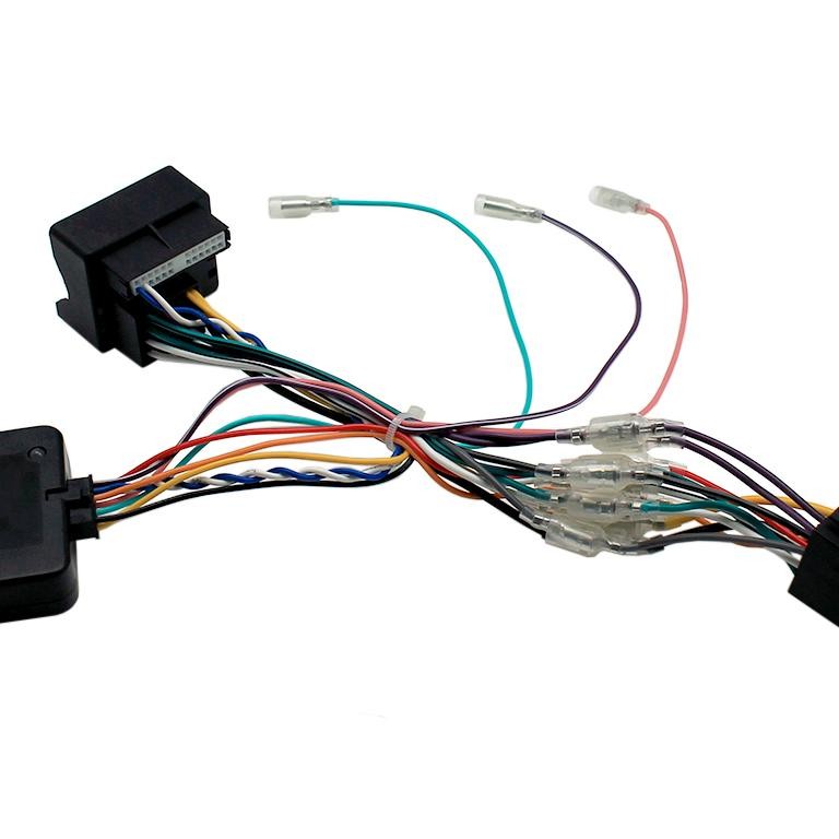Can-Bus Adapter für Mercedes-Benz E Class W211 Quadlock Stecker